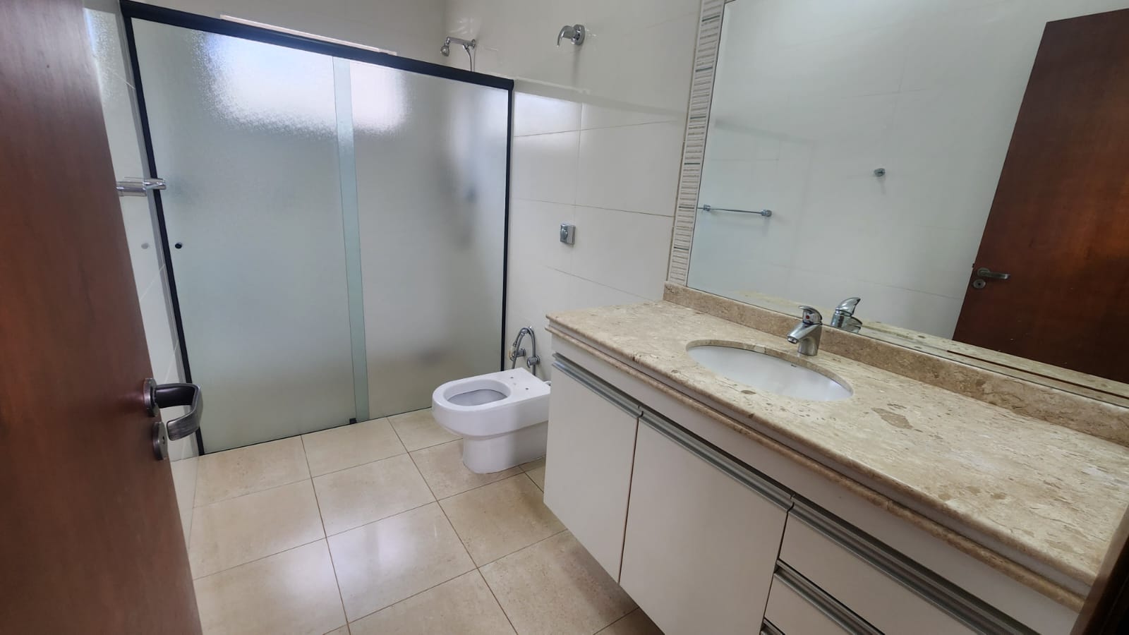 WhatsApp Image 2025-09-26 at 10.45.43 (1)