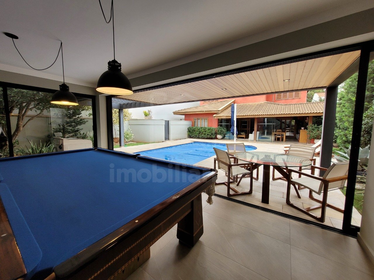 Casa à venda no Jardim Diamante com 3 suítes (2)