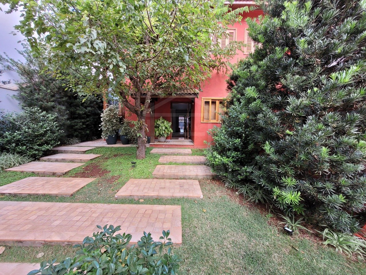 Casa à venda no Jardim Diamante com 3 suítes (39)