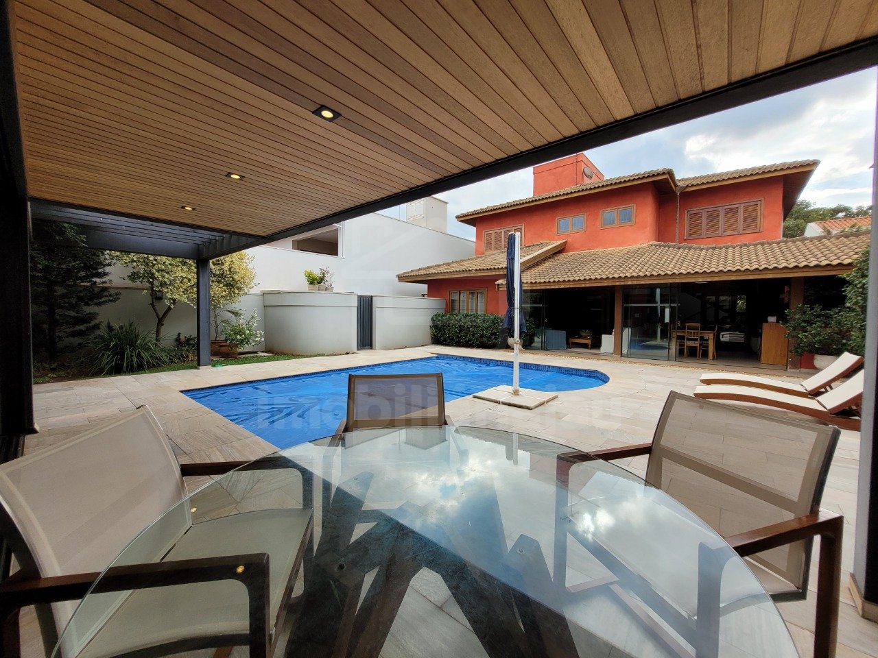 Casa à venda no Jardim Diamante com 3 suítes (4)