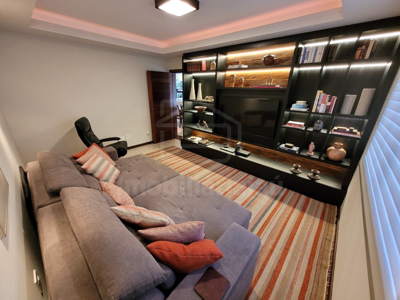 Casa à venda no Jardim Diamante com 3 suítes (40)