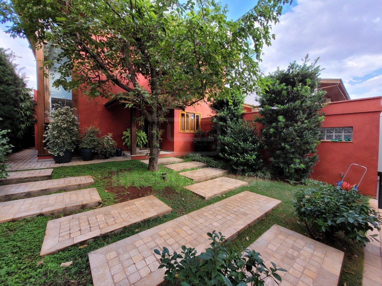 Casa à venda no Jardim Diamante com 3 suítes (9)