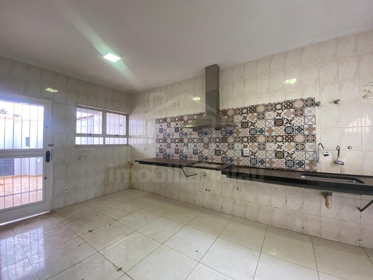 casa a venda no Jardim Maria Luiza i (24)