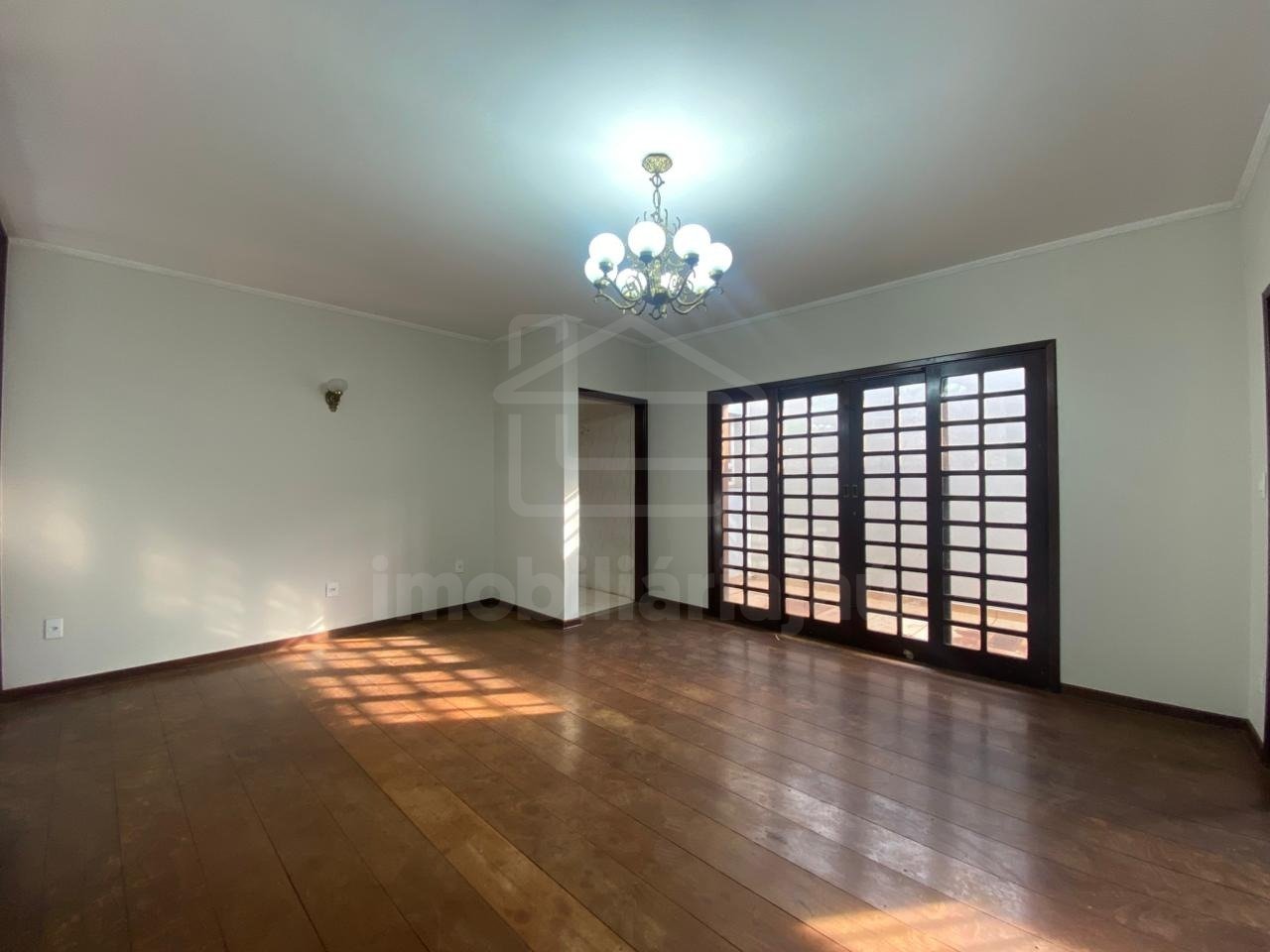 casa a venda no Jardim Maria Luiza i (9)