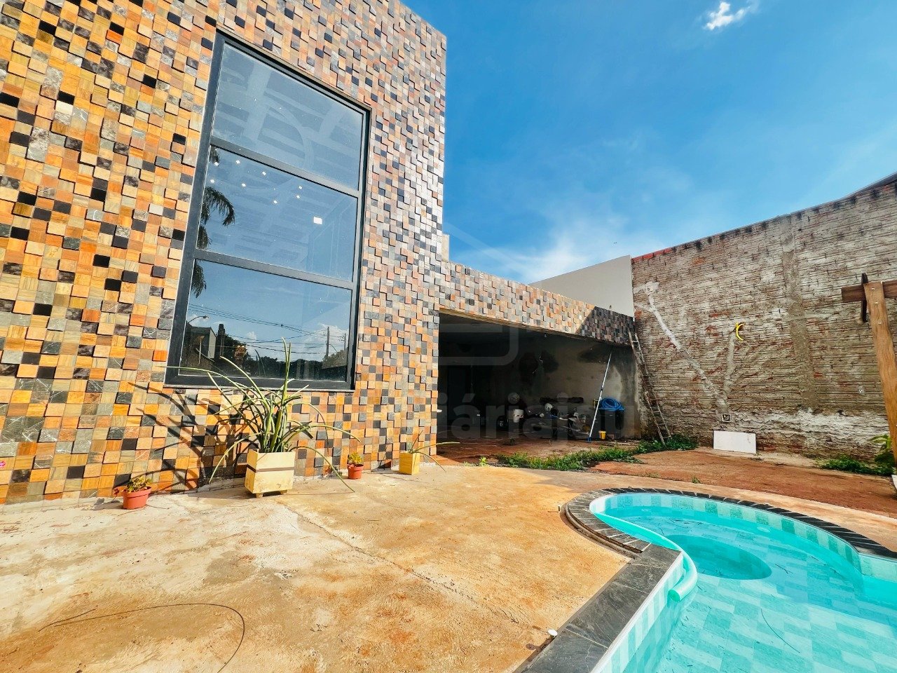 casa a venda no condominio flamboyant (2)