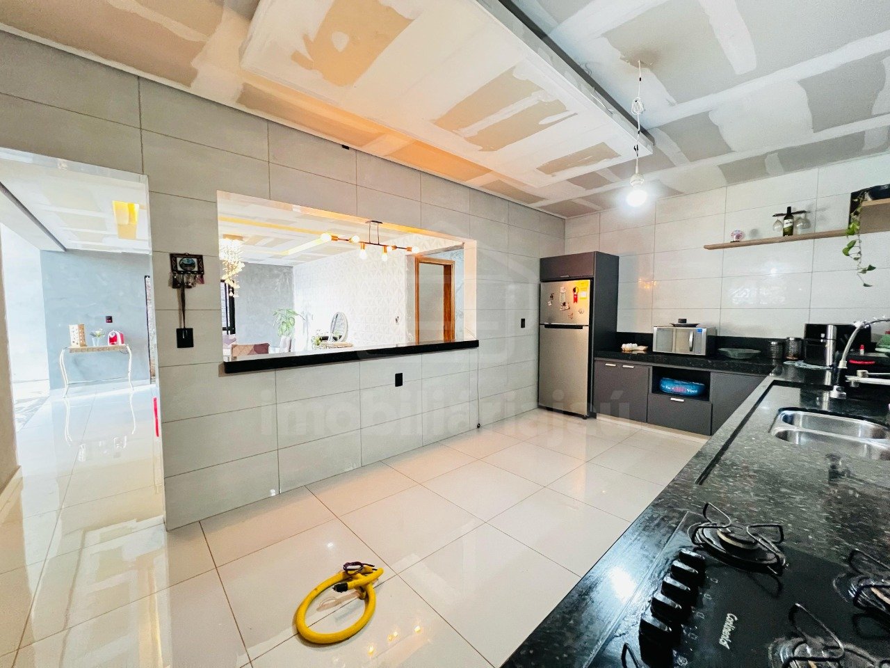 casa a venda no condominio flamboyant (7)