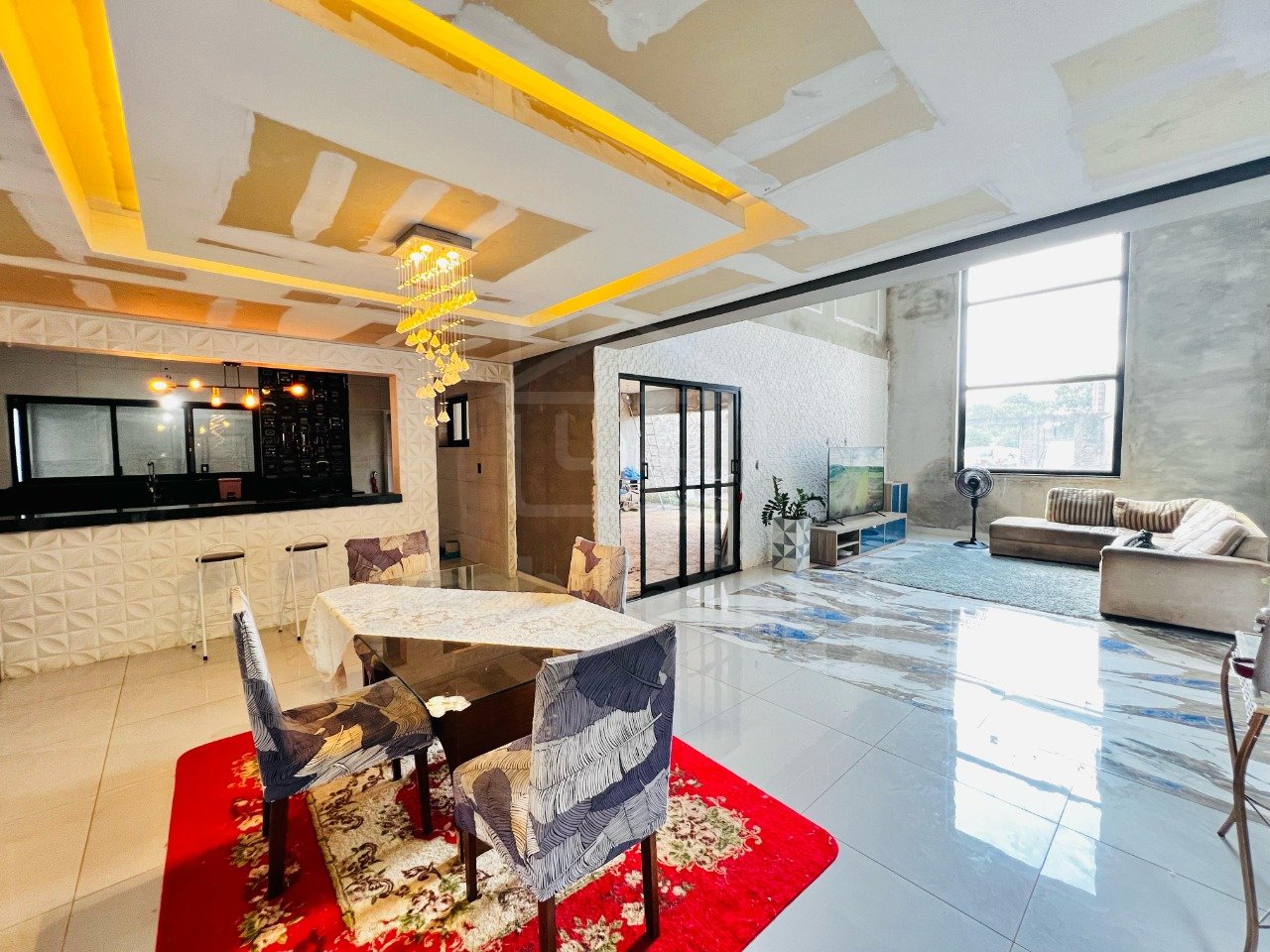 casa a venda no condominio flamboyant (9)