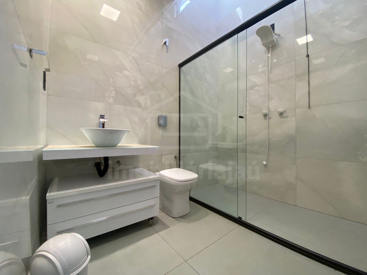 edicula a venda com 2 quartos (13)