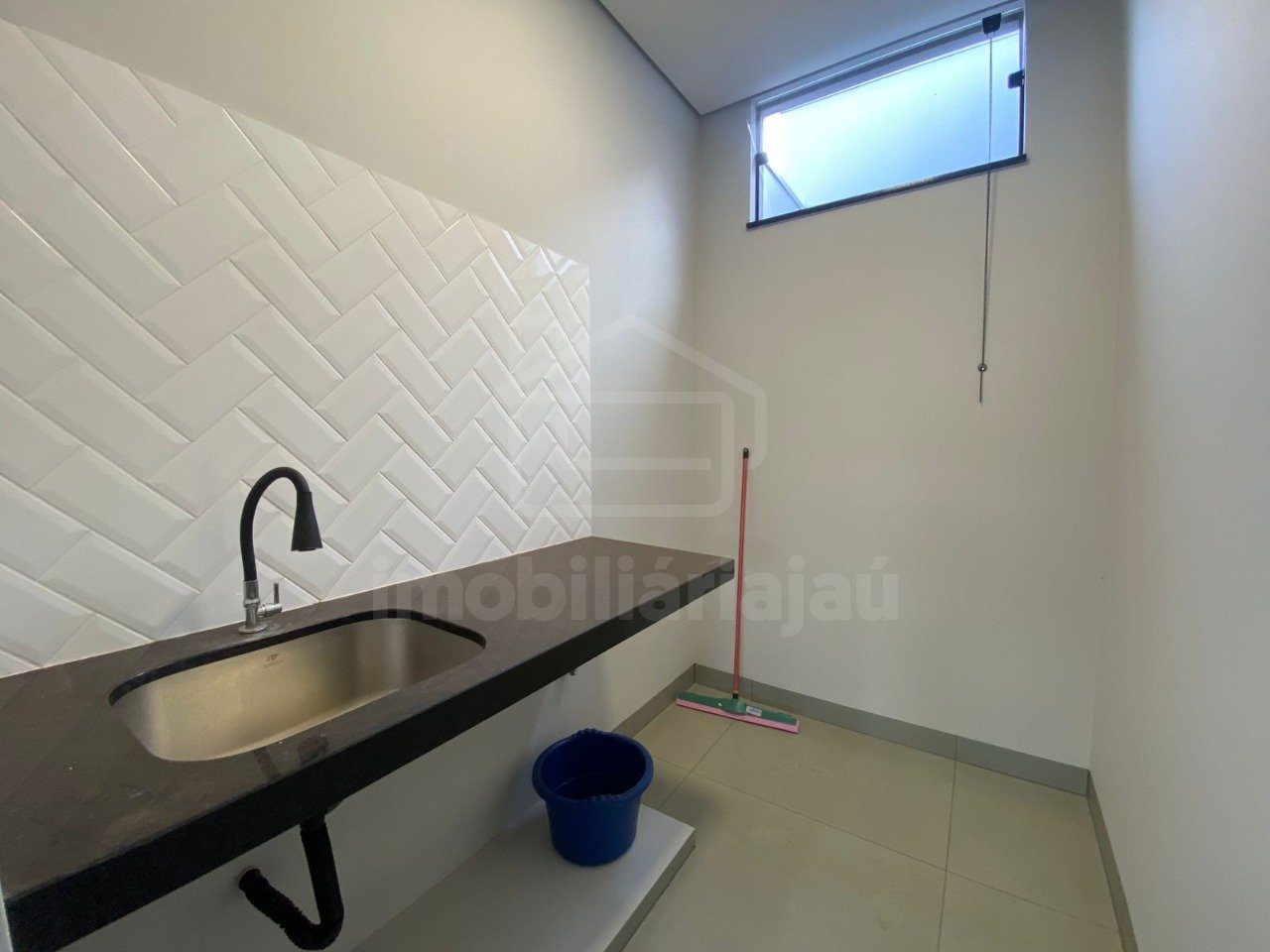 edicula a venda com 2 quartos (16)