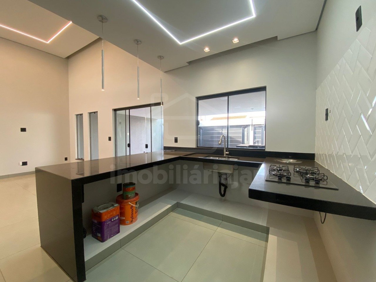 edicula a venda com 2 quartos (8)