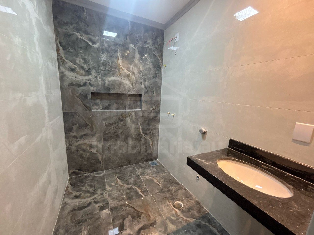 ie8lZI24l6831_1478667c1b3ca6af8b