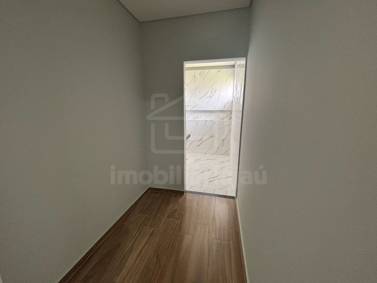 ie8lZI24l6831_1478667c1b3d5f086c