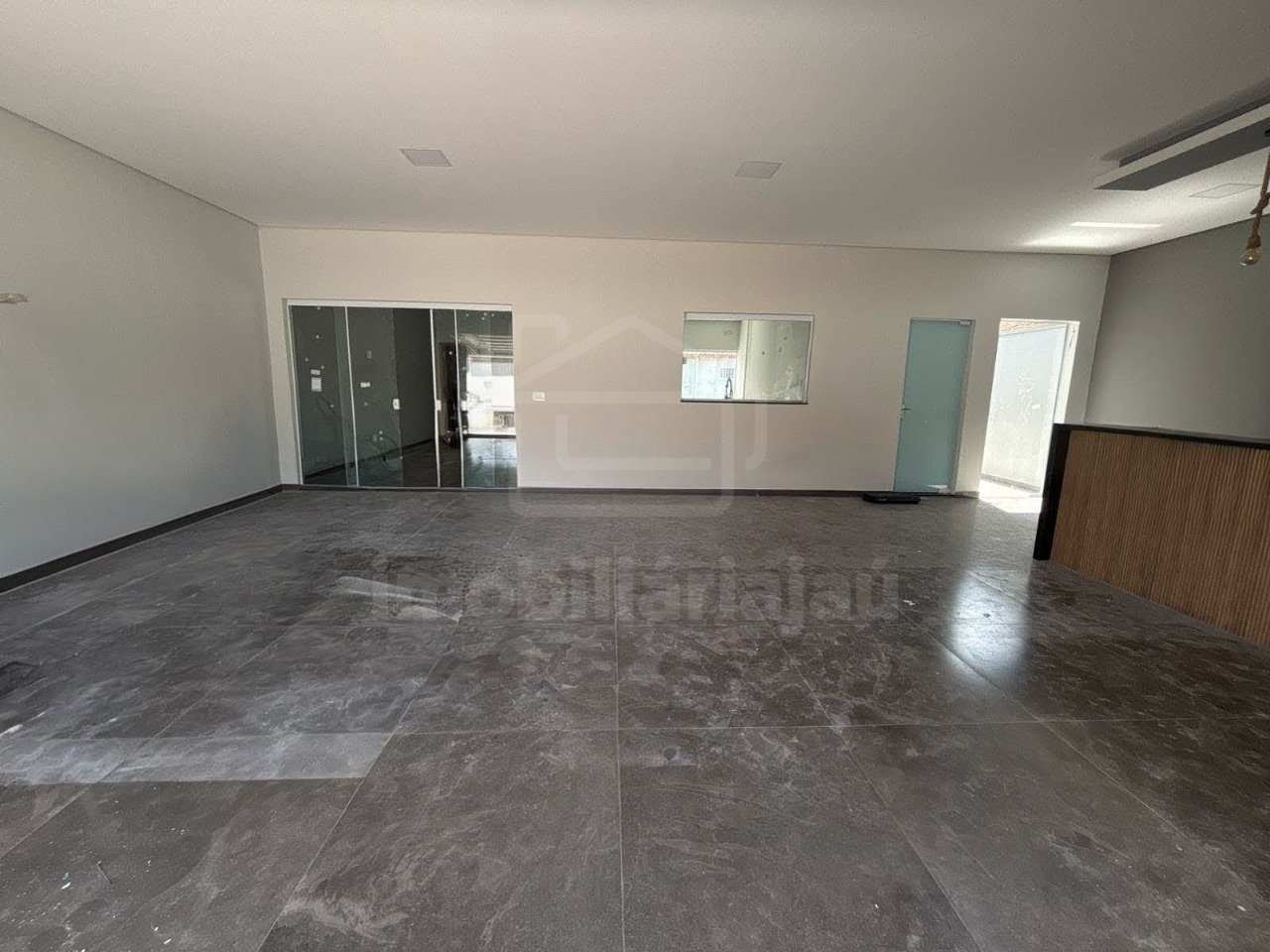 ie8lZI24l6831_1478667c1b7db69cdf